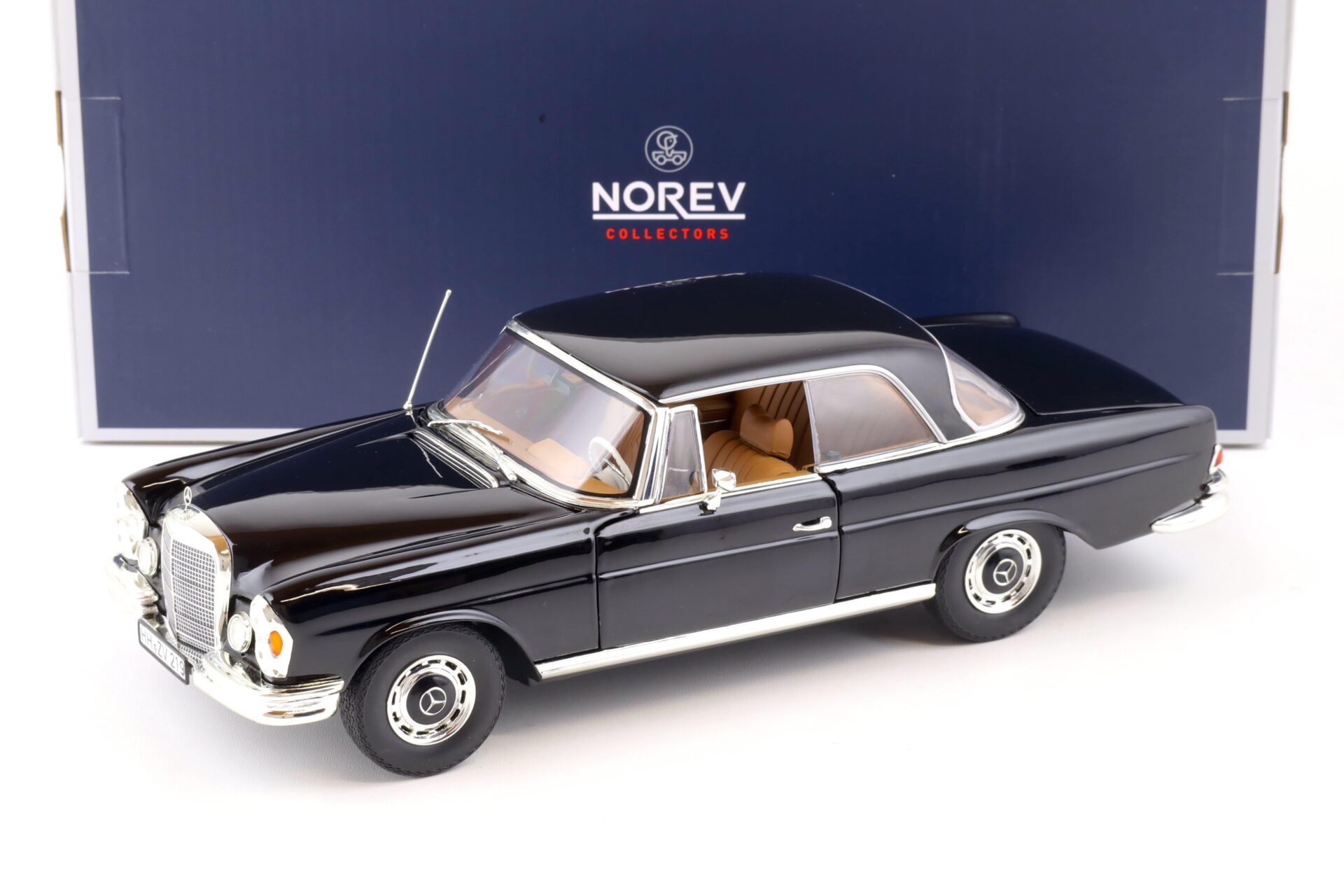 1:18 Norev Mercedes 280 SE CoupÃ© 1969 black 183432