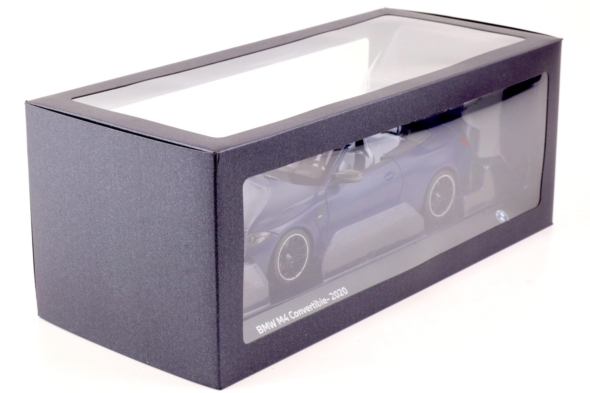 1:18 Minichamps BMW M4 Convertible (G83) Frozen Portimao blue 2020 DEALER VERSION