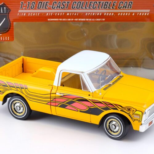 1:18 Highway61 Chevrolet Fleetside Pickup 1972 yellow/ white Eagle Graphic 50879
