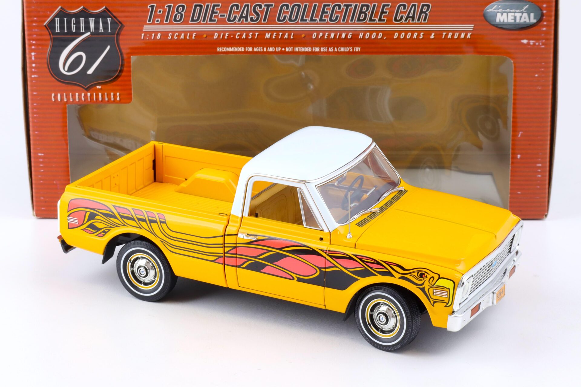1:18 Highway61 Chevrolet Fleetside Pickup 1972 yellow/ white Eagle Graphic 50879