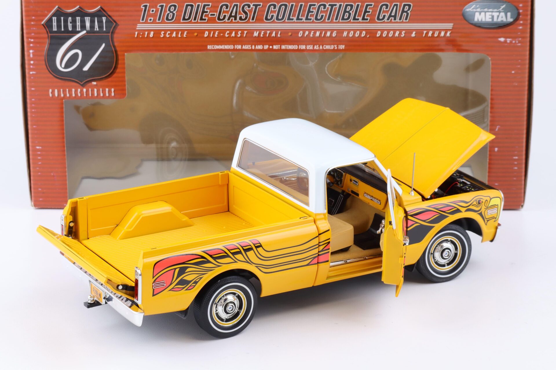 1:18 Highway61 Chevrolet Fleetside Pickup 1972 yellow/ white Eagle Graphic 50879