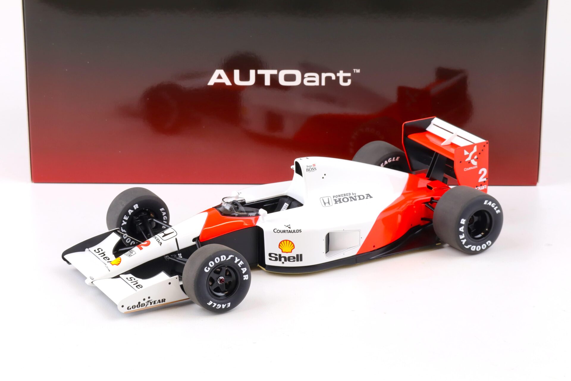 ID 86889 orig.jpg 1:18 AUTOart McLAREN Honda MP4/6 Japanese GP 1991 G.Berger #2 white 89152