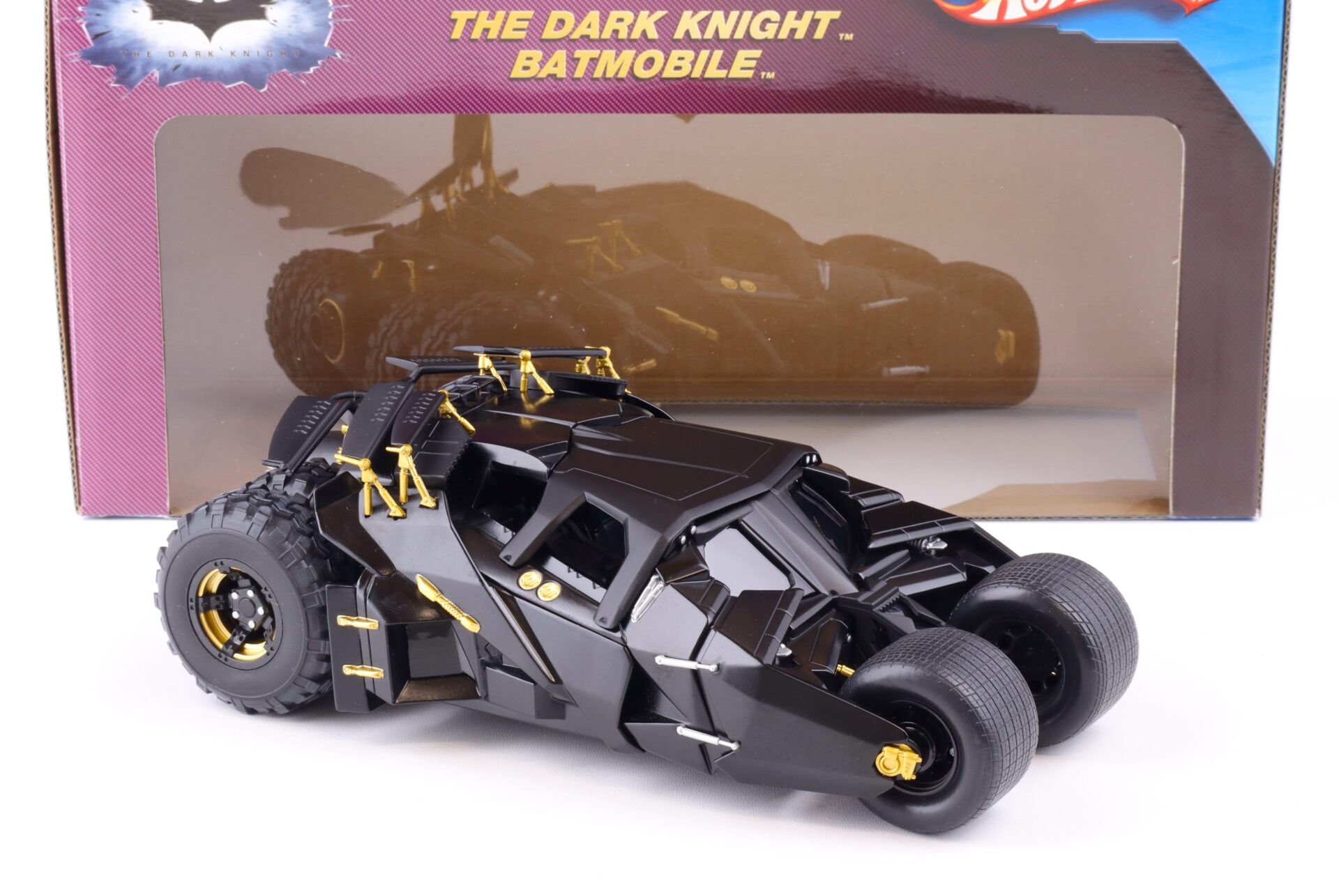1:18 Hot Wheels BATMAN The Dark Knight Trilogy Batmobile Tumbler black N2480