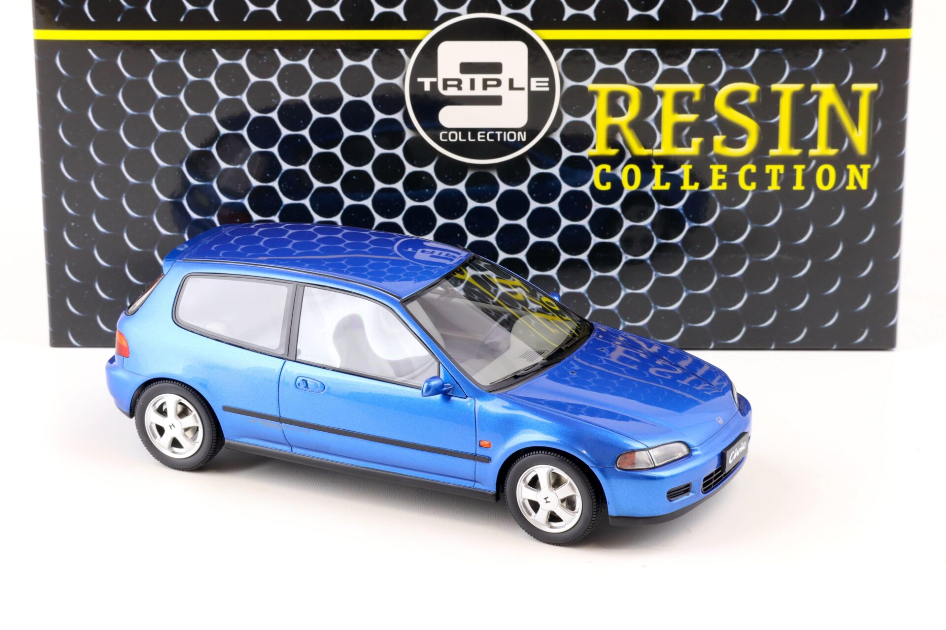 1:18 Triple9 Resin Honda Civic EG6 VTi Hatchback 1993 blue metallic