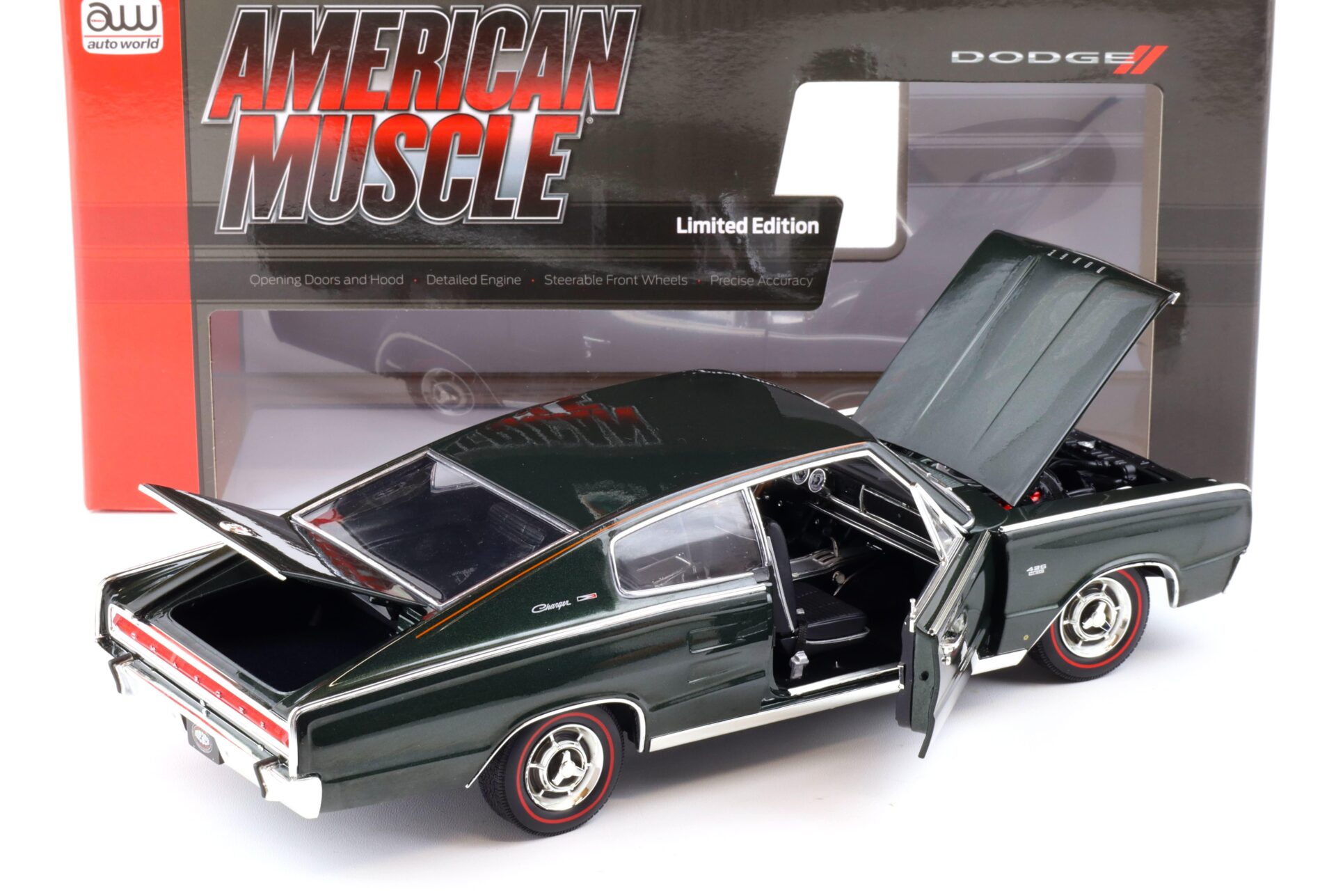 1:18 Auto World 1966 Dodge Charger Hardtop MCACN GG1 dark green