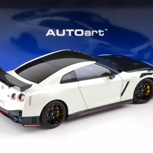 1:18 AUTOart Nissan GT-R (R35) Nismo Special Edition 2022 Brilliant white pearl 77501