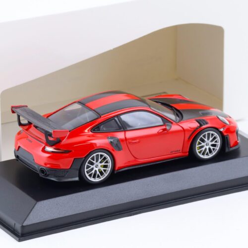 1:43 Minichamps Porsche 911 (991.2) GT2 RS Weissach Package 2018 Indisch red/ silver wheels