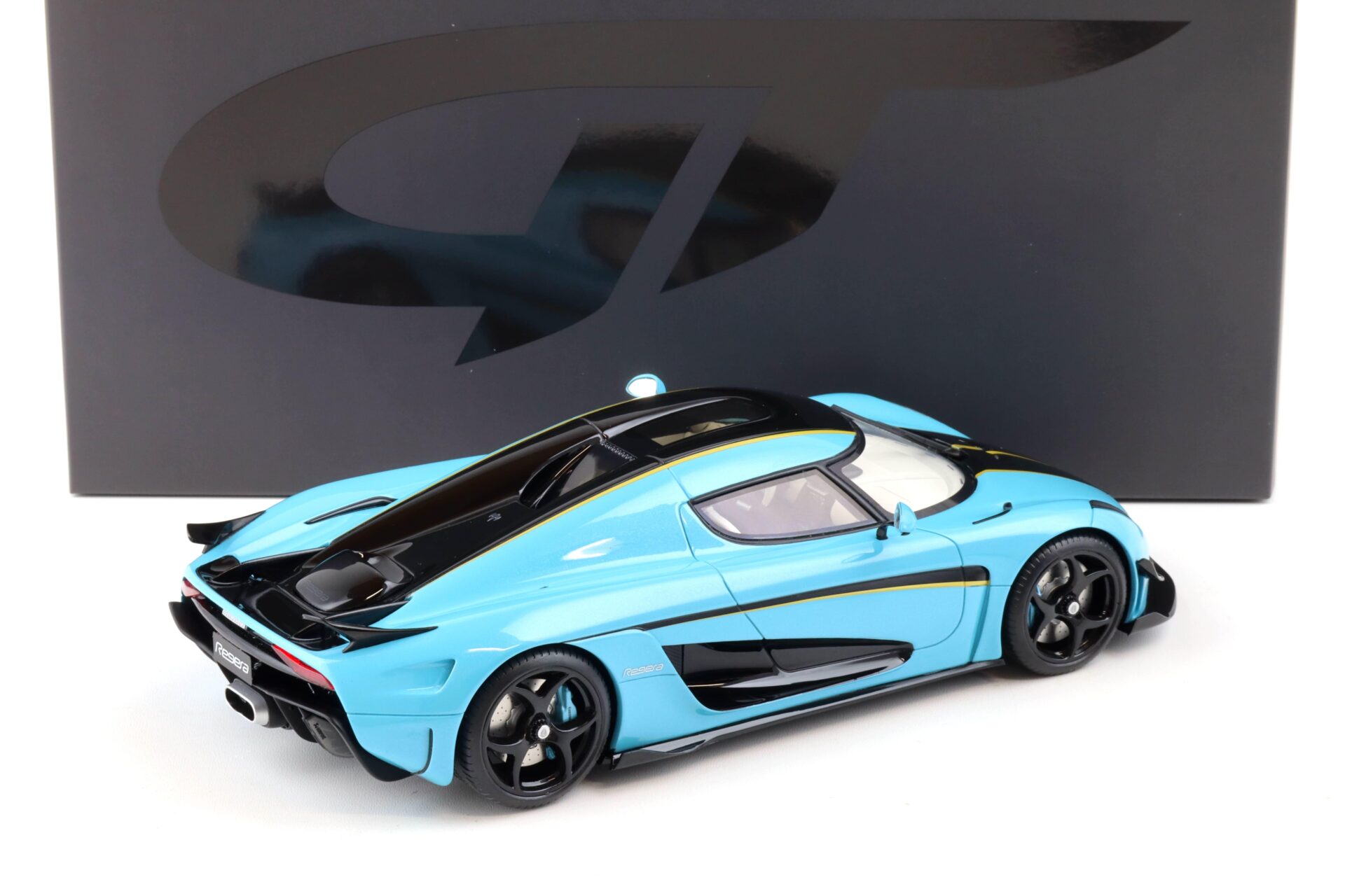 1:18 GT Spirit GT881 Koenigsegg Regera blue metallic/ black 2018