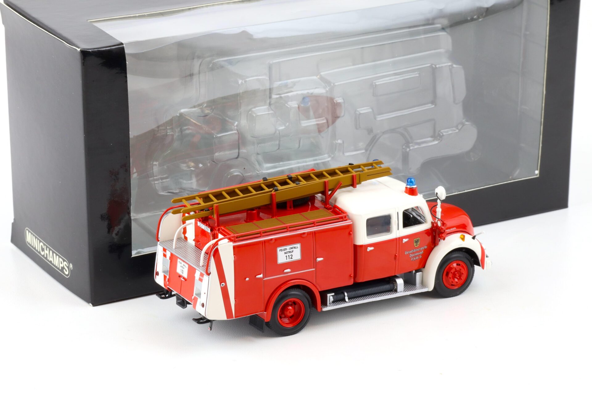 1:43 Minichamps Magirus-Deutz Merkur TLF 16 Feuerwehr Dortmund red/white
