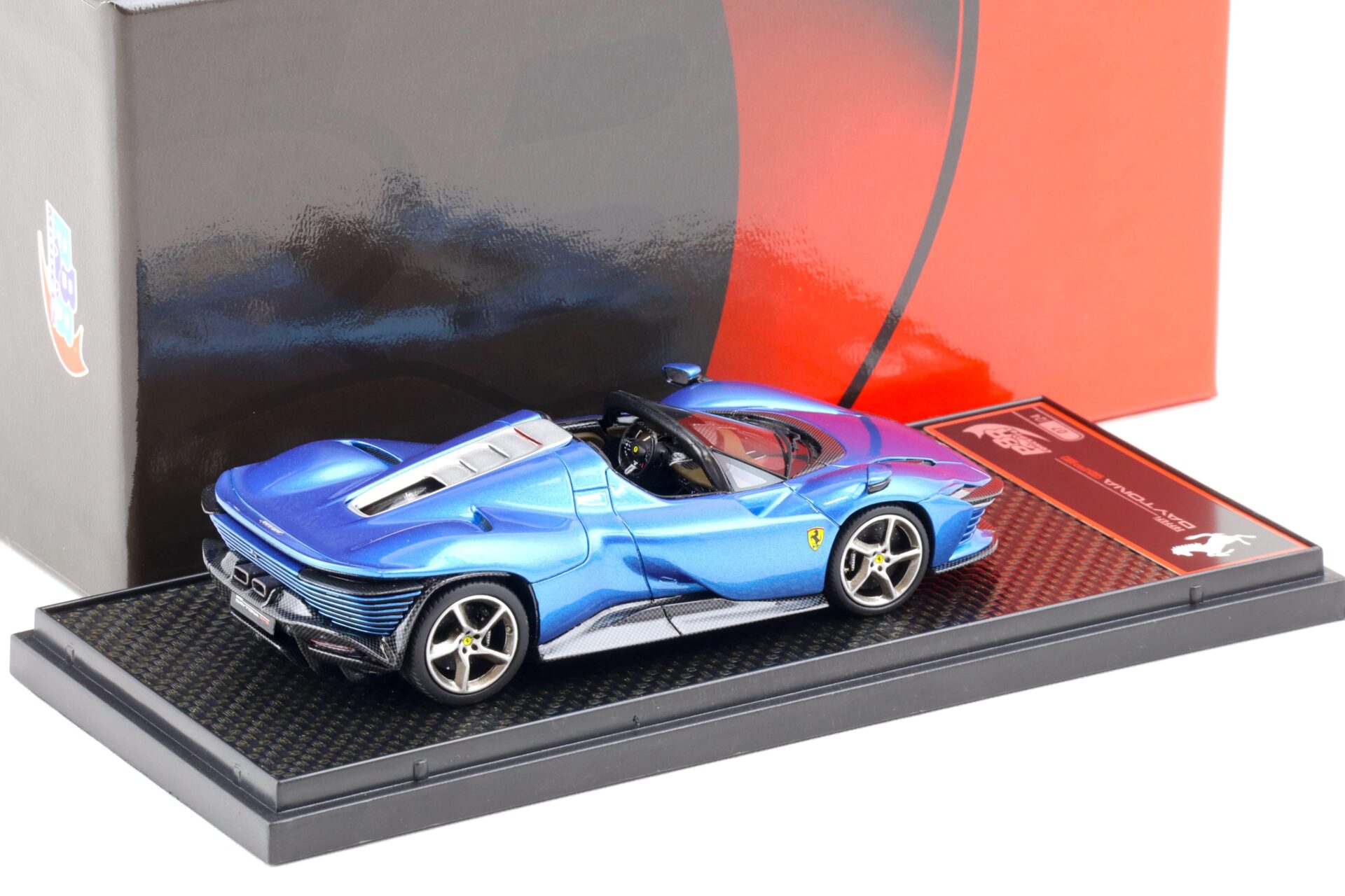1:43 BBR Ferrari SP3 Daytona Serie Icona Blu Corsa metallic - Limited 24 pcs.
