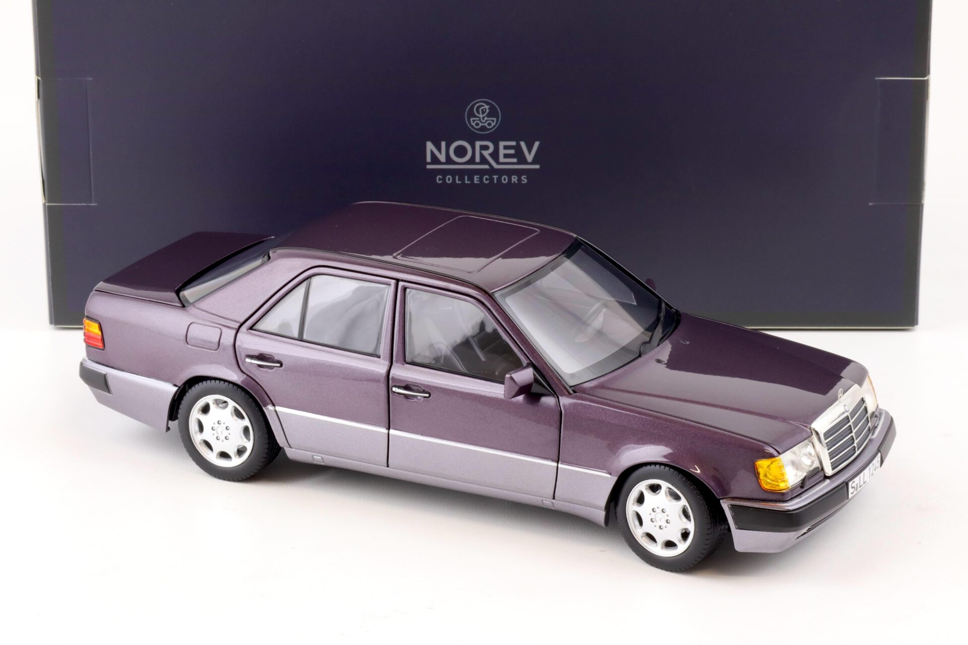 1:18 Norev Mercedes 500 E W124 Limousine 1990 bornit metallic - Limited 300 pcs.