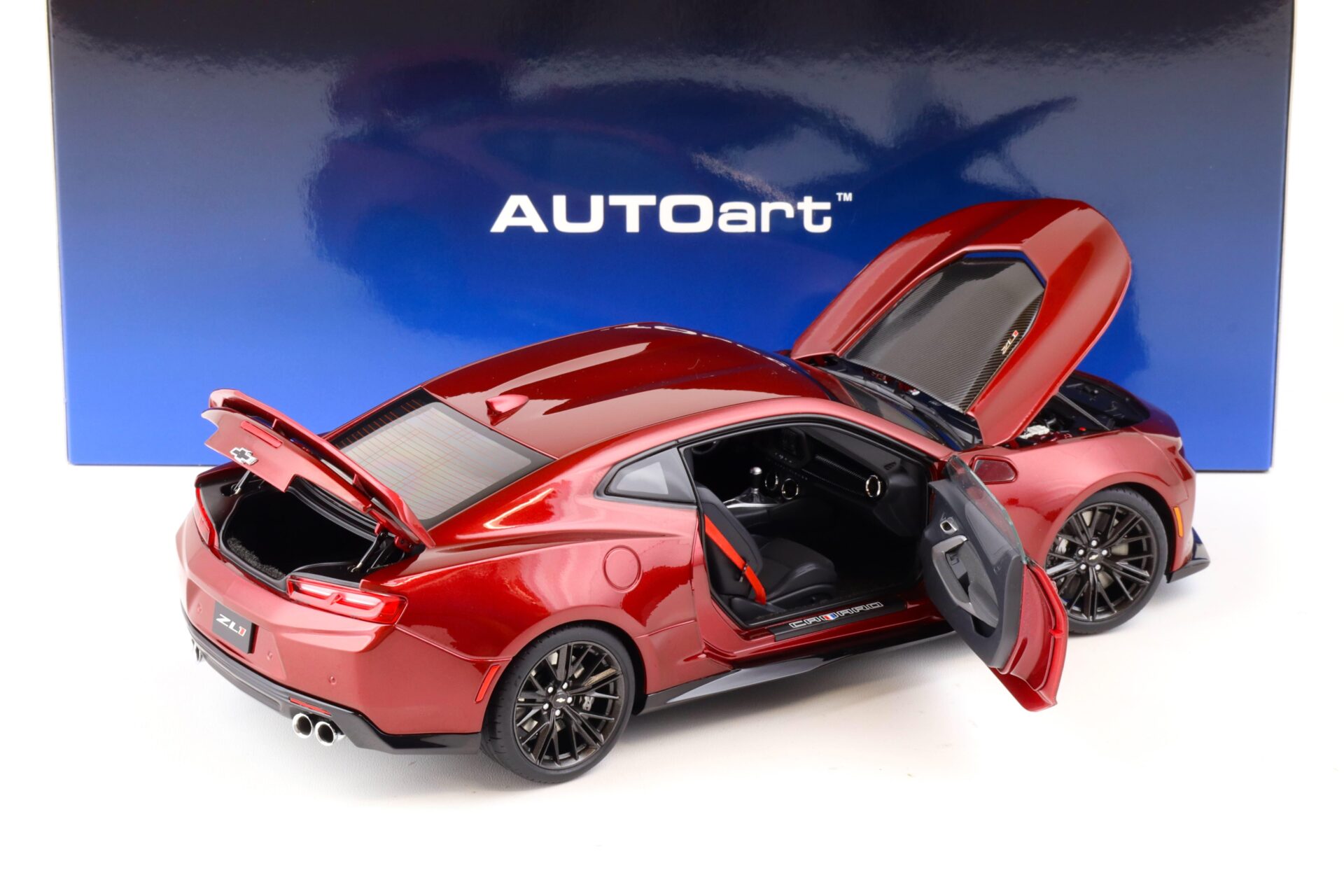 1:18 AUTOart Chevrolet Camaro ZL1 Coupe 2017 garmet red tintcoat 71208