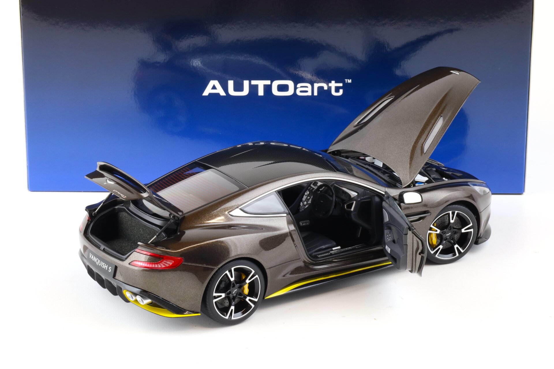1:18 AUTOart Aston Martin Vanquish S 2017 Kopi bronze metallic 70273