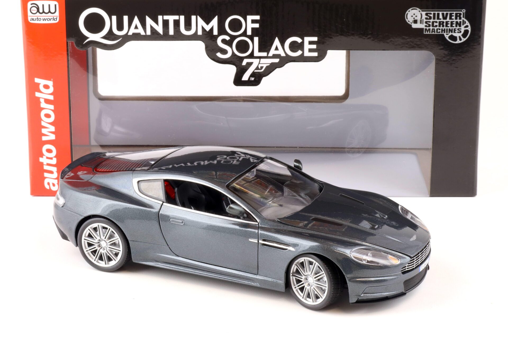 1:18 Auto World Aston Martin DBS Coupe grey James Bond 007 Quantum of Solace