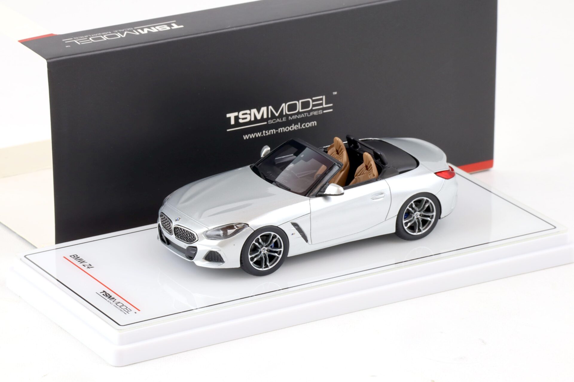 1:43 TSM Model BMW Z4 G29 Roadster 2019 Glacier silver metallic TSM430456