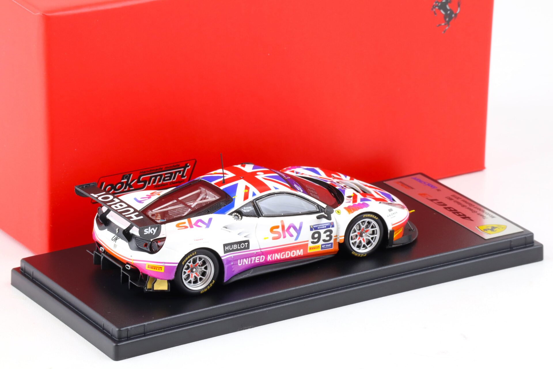 1:43 LookSmart Ferrari 488 GT3 #93 Team Great Britain Motorsport Games 2019 LSRC079