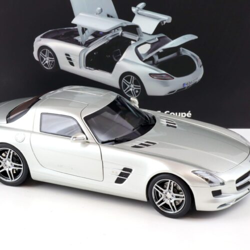 1:18 Norev Mercedes SLS AMG Coupe 2010 C197 silver metallic 183490