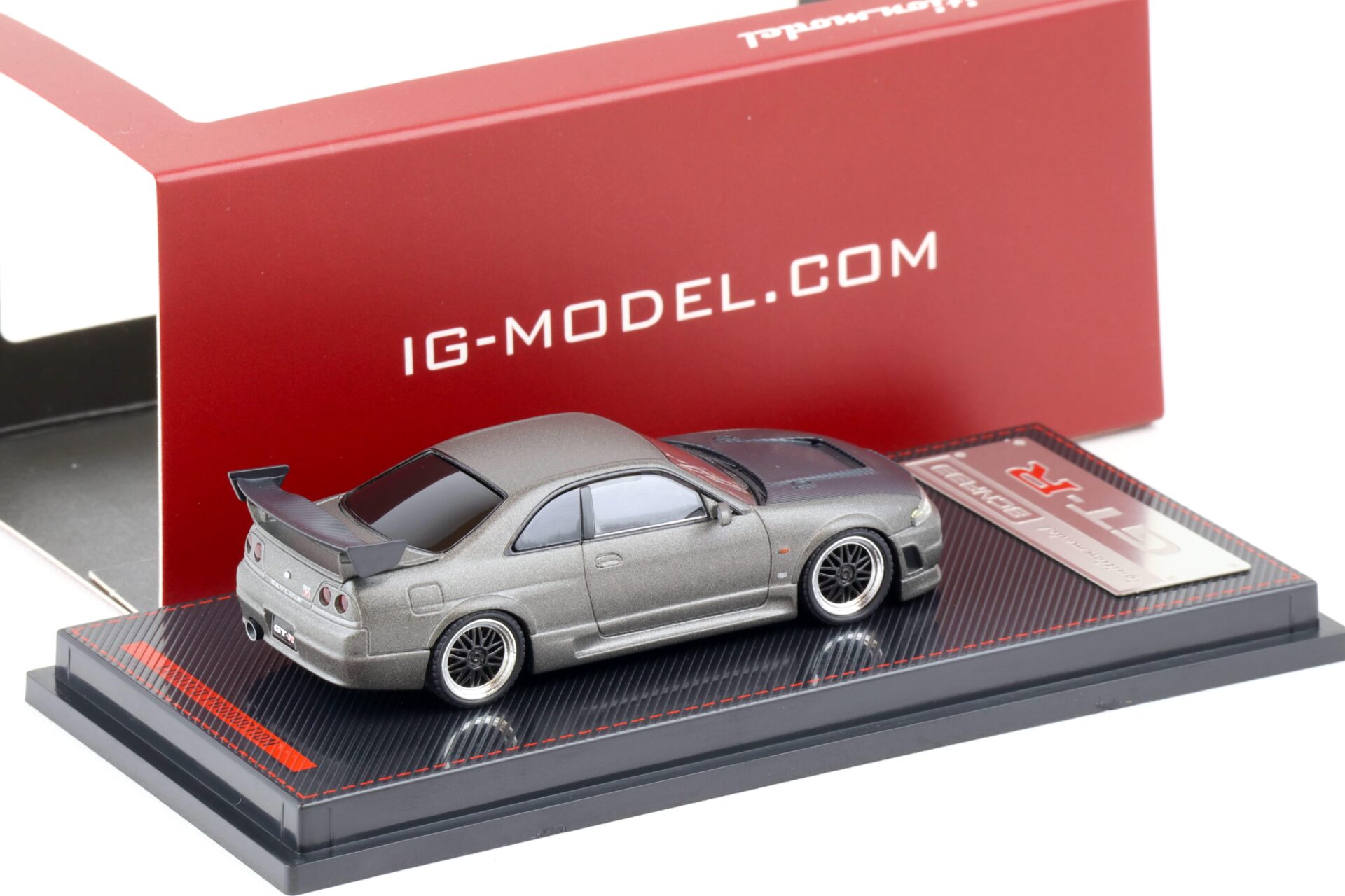 1:64 Ignition Model IG2507 Nissan Nismo GT-R R33 BCNR33 Titanium grey/ Carbon