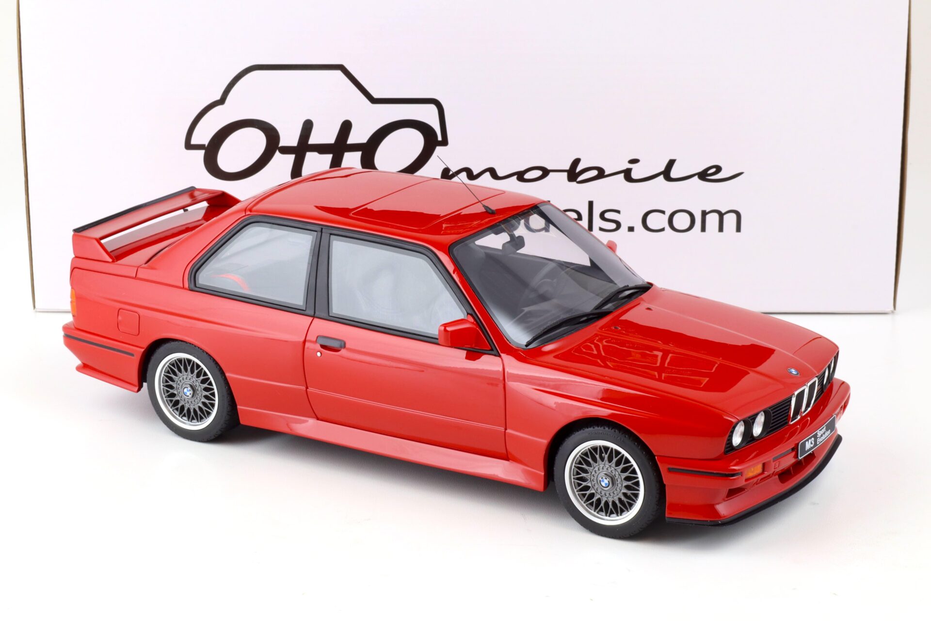 1:12 OTTO mobile G033 BMW M3 E30 Sport Evolution red