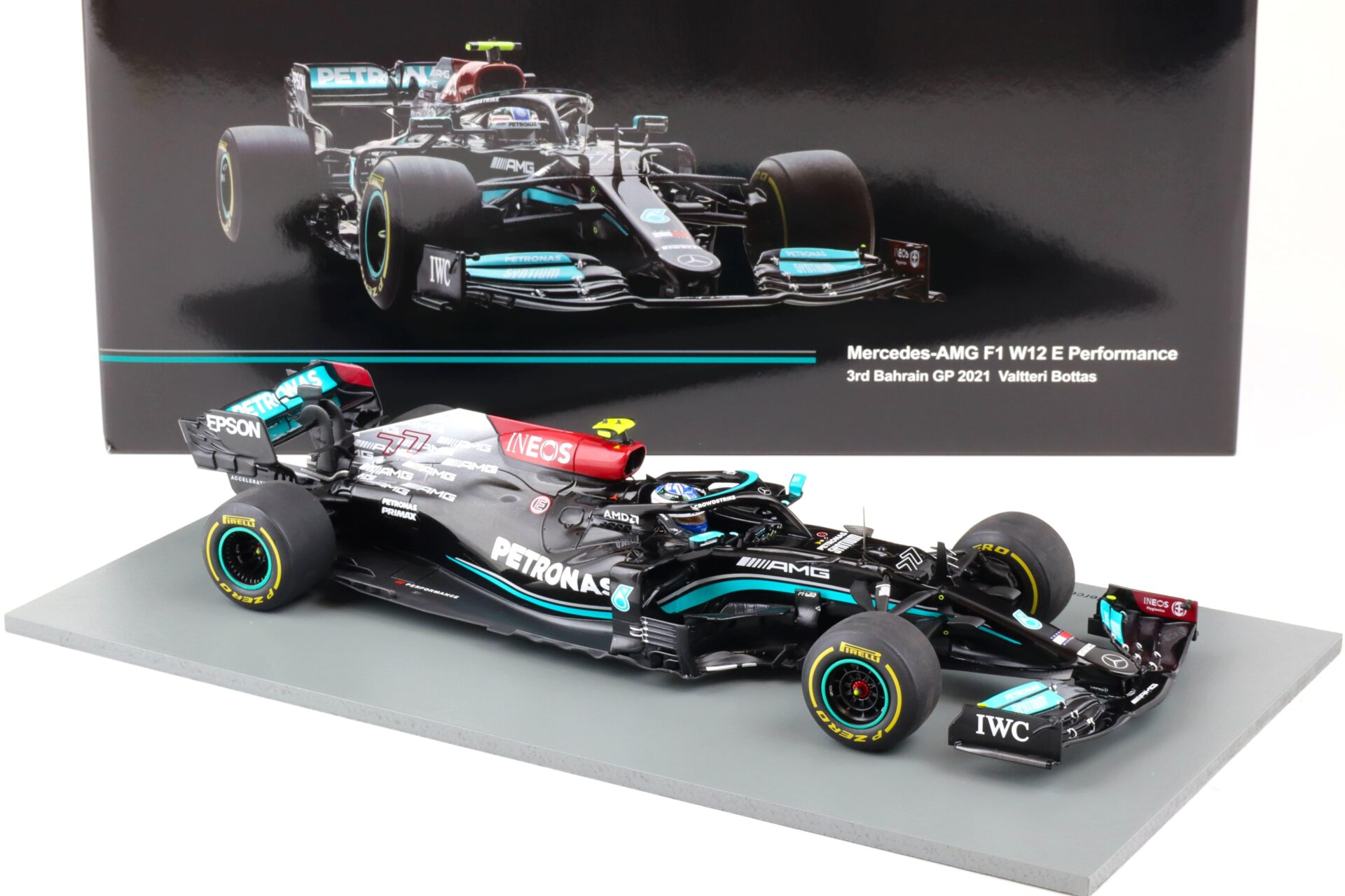 1:18 Spark Mercedes AMG F1 W12 E Performance #77 Bottas 3rd Bahrain GP 2021