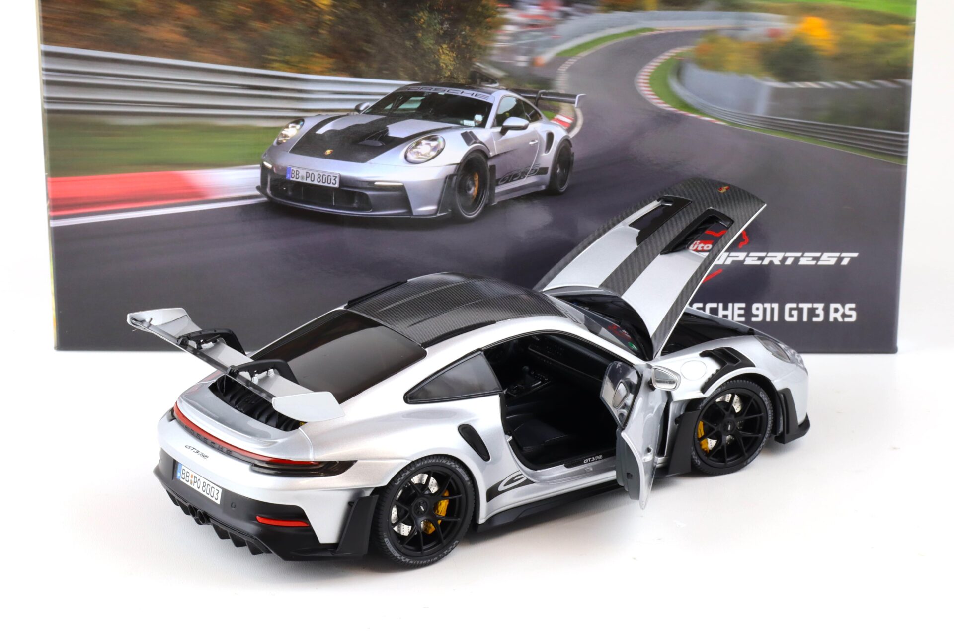 1:18 Minichamps Porsche 911 (992) GT3 RS Weissach Package Nürburgring silver
