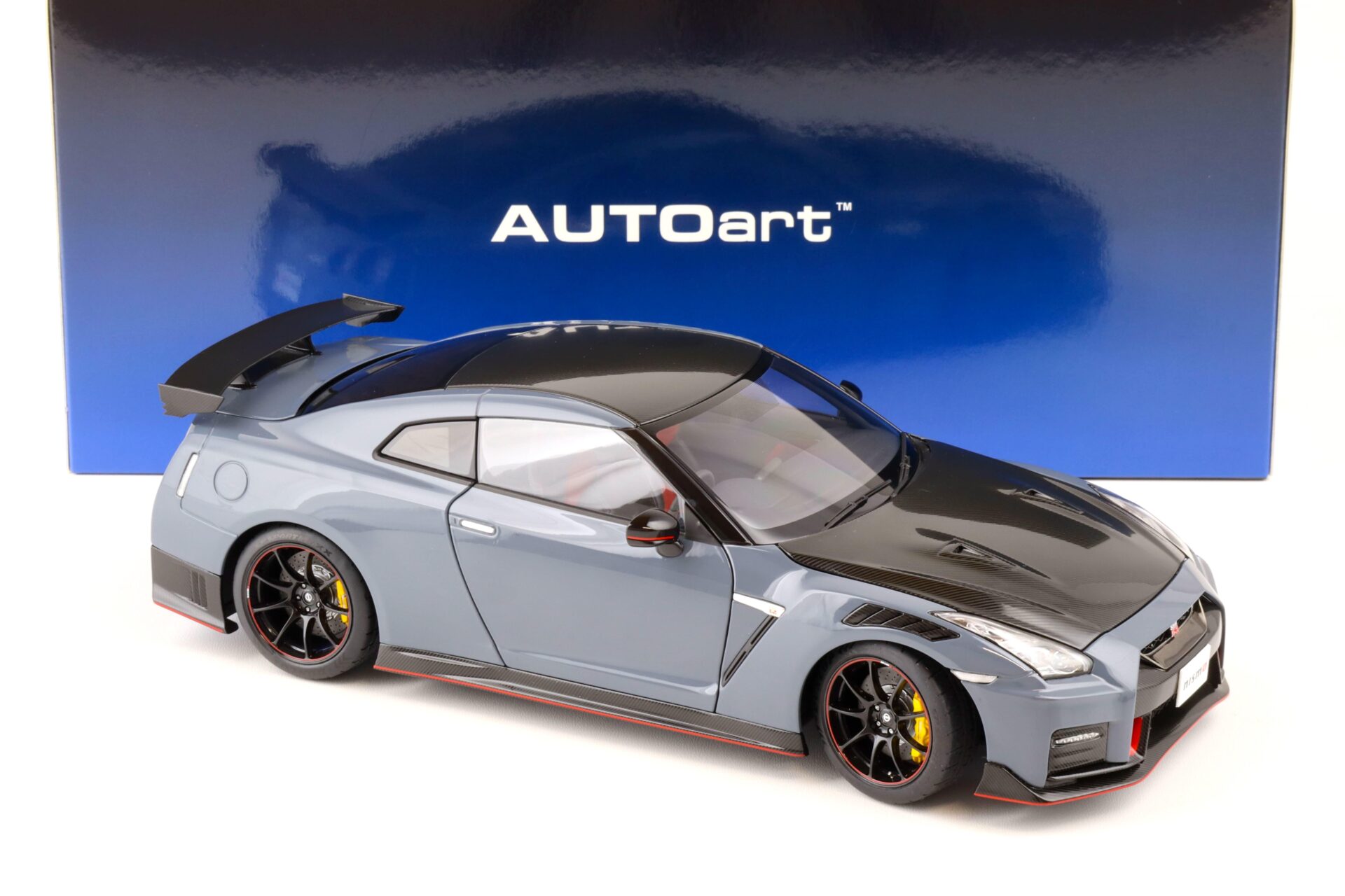 1:18 AUTOart Nissan GT-R (R35) Nismo Special Edition 2022 Nismo Stealth grey 77505
