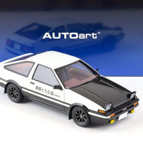 1:18 AUTOart Toyota Sprinter Trueno AE86 INITIAL D PROJECT D Final Version white 78786