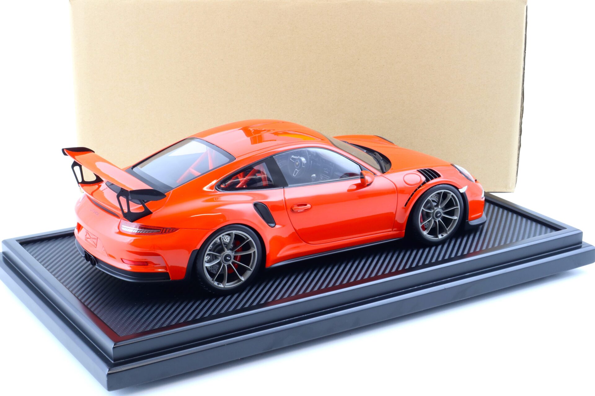1:12 Spark Porsche 911 (991) GT3 RS Lava orange WAX02200002 DEALER VERSION
