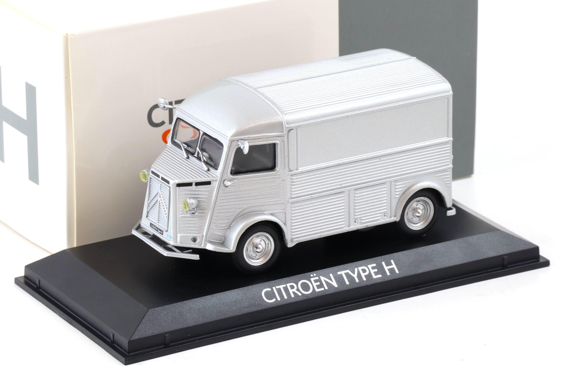 1:43 Norev Citroen Type H 1962 grey DEALER VERSION
