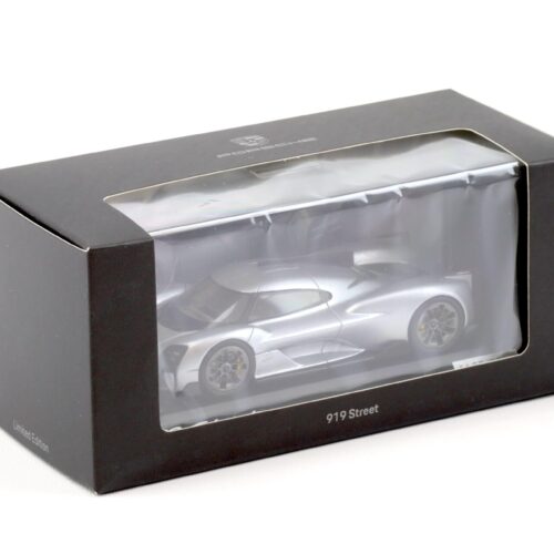 1:43 Spark Porsche 919 Street silver/ black Limited WAP DEALER