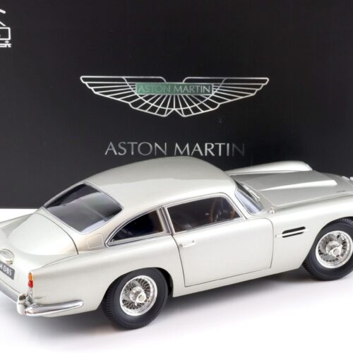 1:18 XiaoGuang Model 1965 Aston Martin DB5 Coupe silver - leather seats