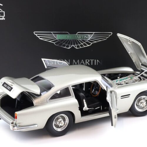 1:18 XiaoGuang Model 1965 Aston Martin DB5 Coupe silver - leather seats