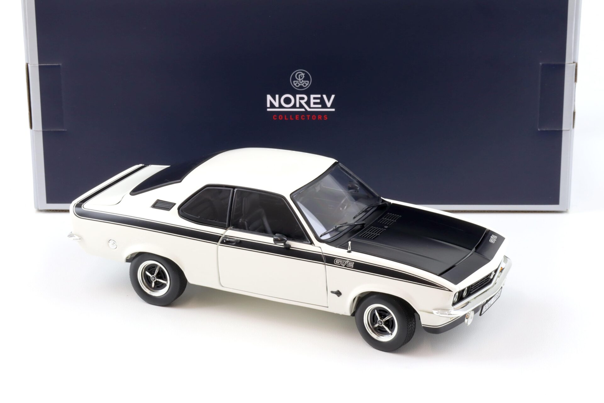 1:18 Norev Opel Manta A GT/E Coupe 1975 white/ black