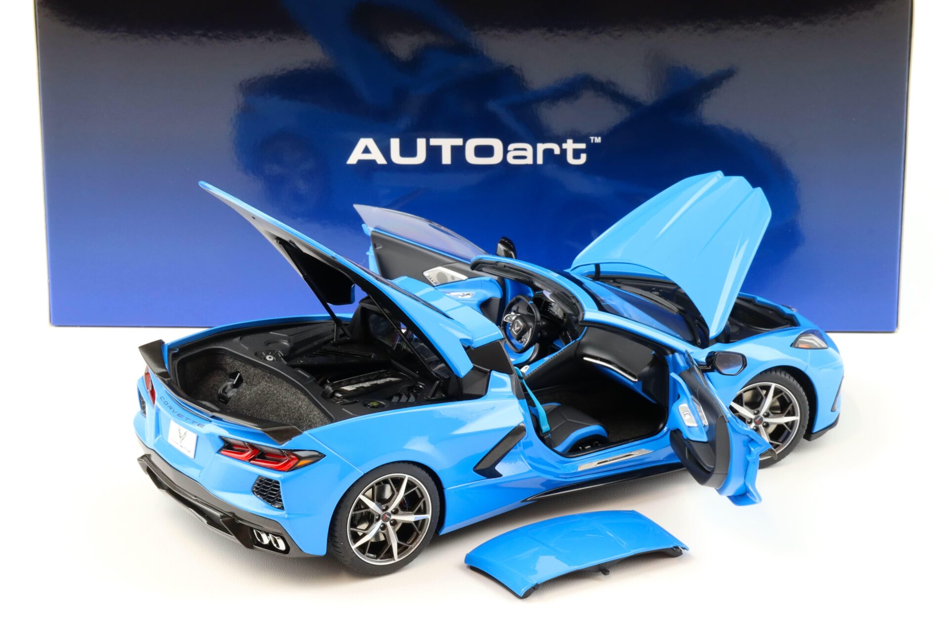 1:18 AUTOart Chevrolet Corvette C8 Stingray Z51 rapid blue 2020