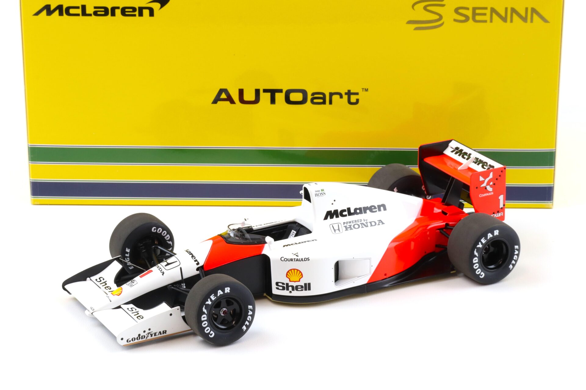 1:18 AUTOart McLAREN Honda MP4/6 Japanese GP 1991 A.Senna #1 with McLaren Logo 89140