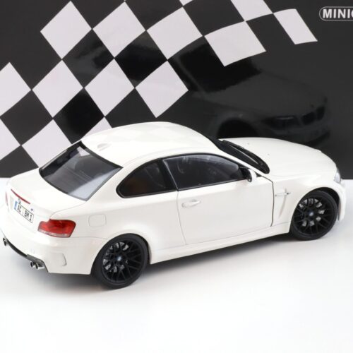 1:18 Minichamps BMW 1er M Coupe E82 white 2011