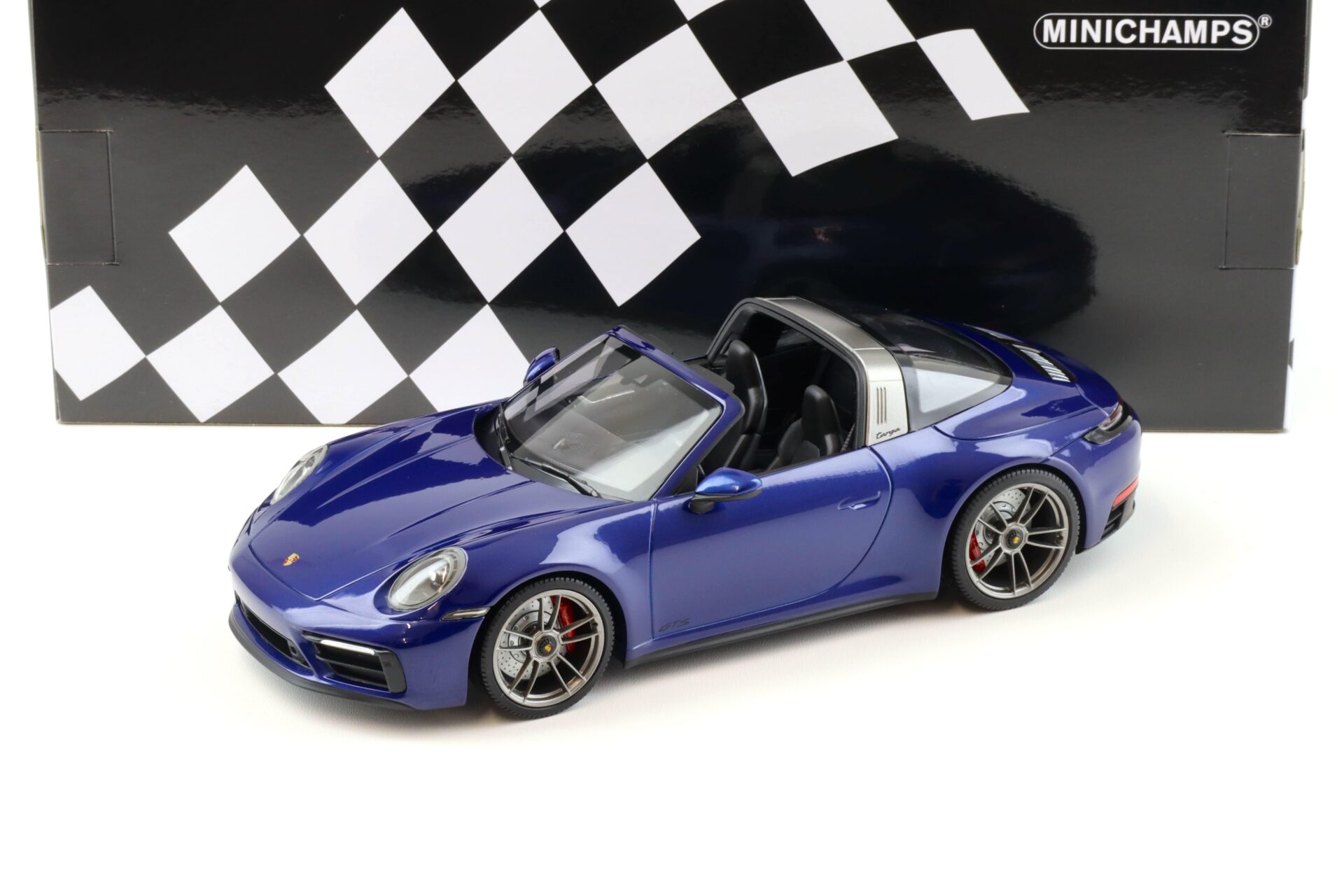 ID 91482 orig.jpg 1:18 Minichamps Porsche 911 992 Targa 4 GTS 2021 blue metallic