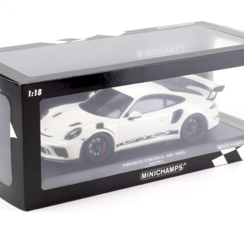 1:18 Minichamps Porsche 911 991.2 GT3 RS white/ black wheels 2019 - Image 4