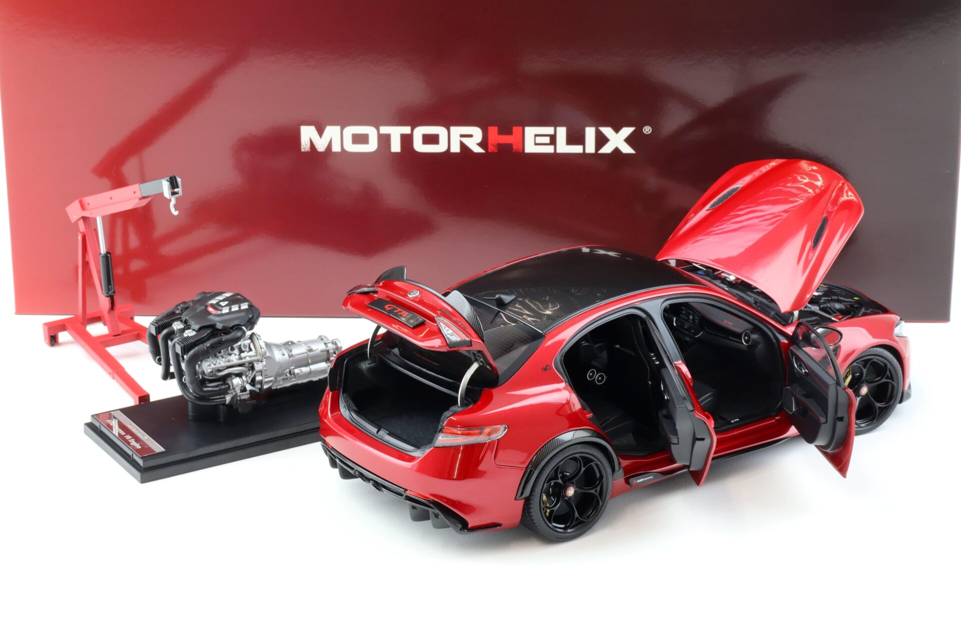 1:18 Motorhelix Alfa Romeo Giulia GTA Rosso GTA red + engine Die-Cast M89001