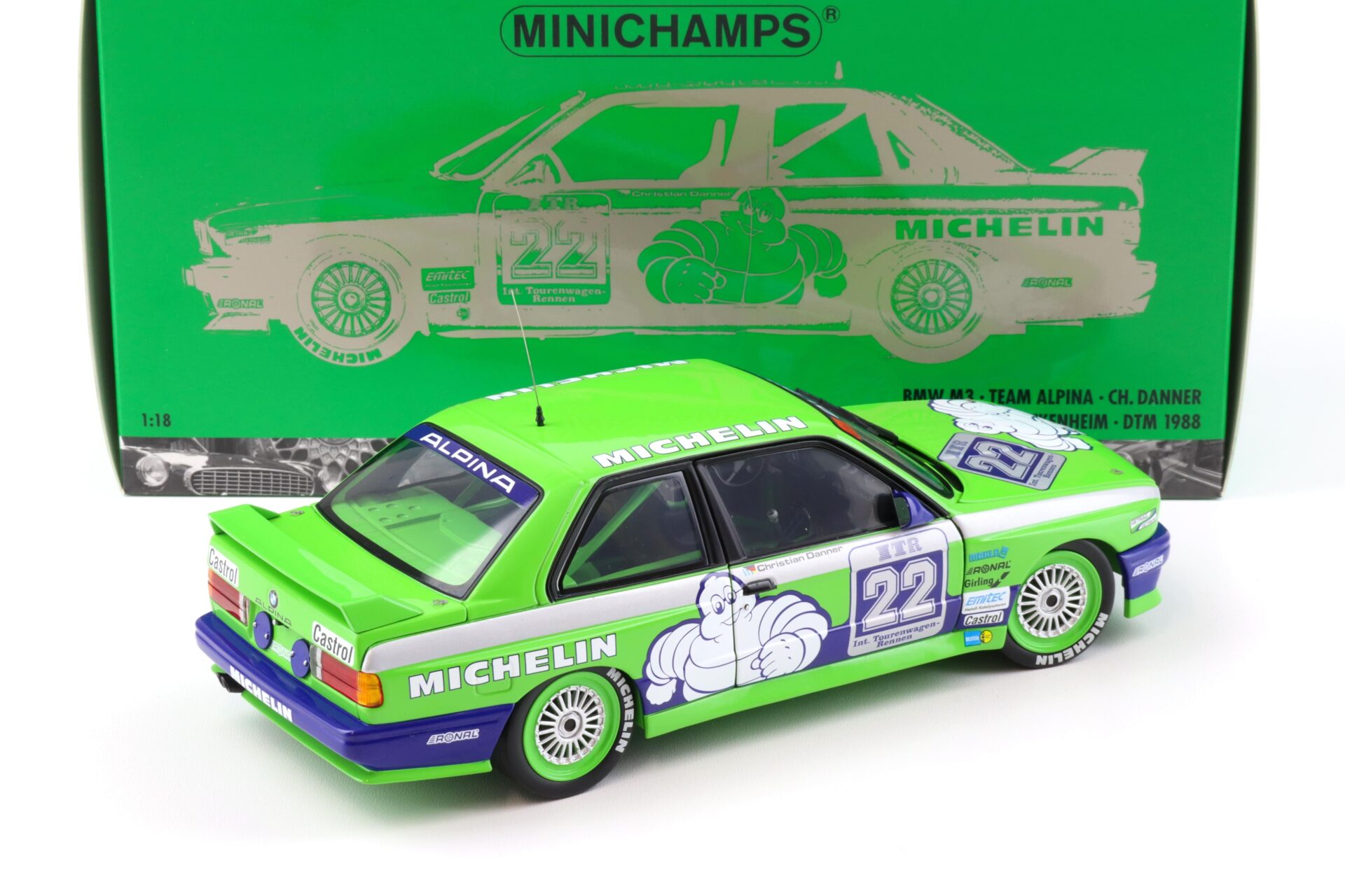 1:18 Minichamps BMW M3 E30 DTM Team Alpina #22 Danner Double Winner DTM 1988