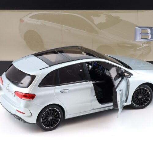 1:18 Z-Models Mercedes B-Class AMG Line W247 iridium silver DEALER VERSION - Image 4