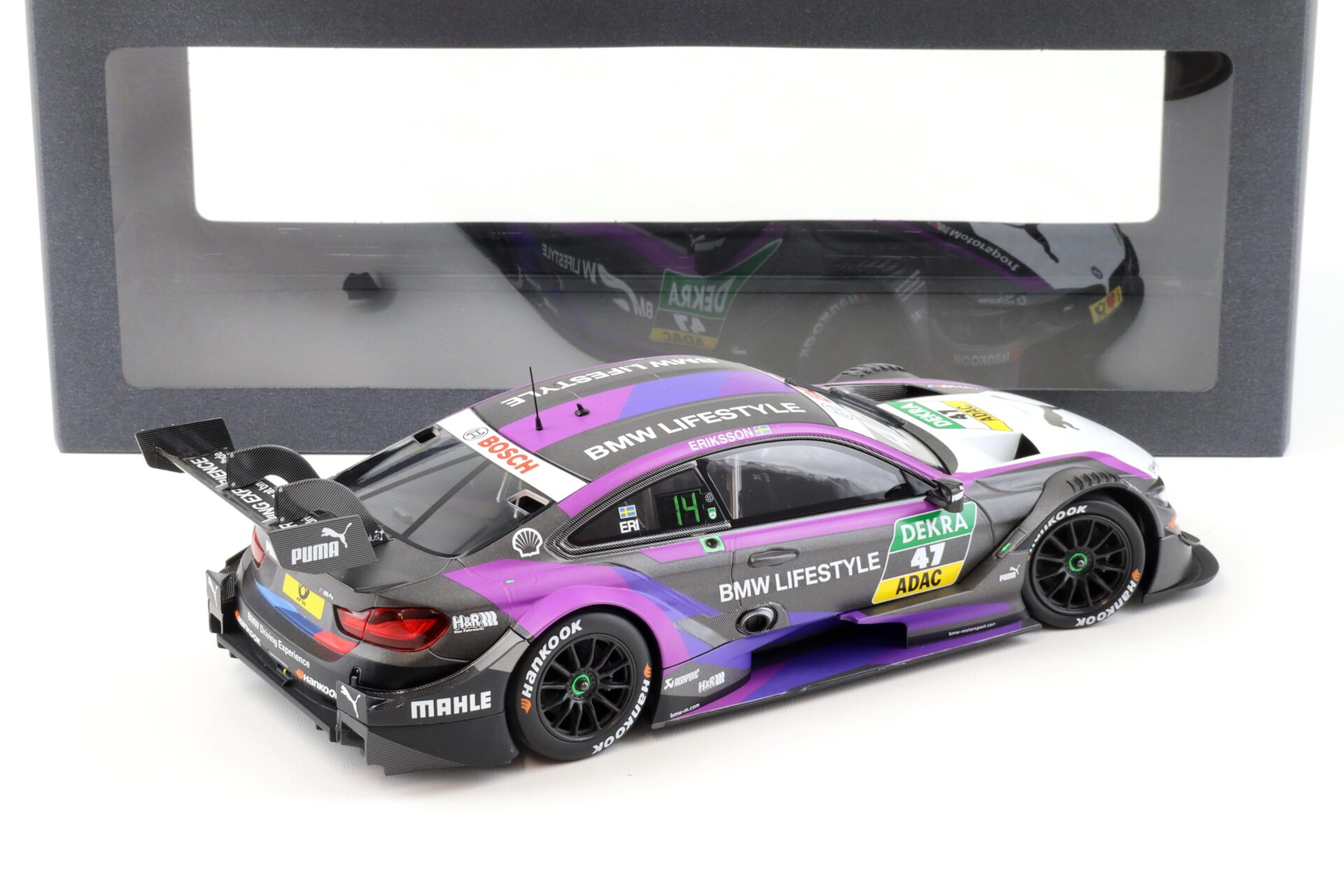 1:18 Minichamps BMW M4 DTM 2018 Eriksson #47 BMW Lifestyle DEALER VERSION
