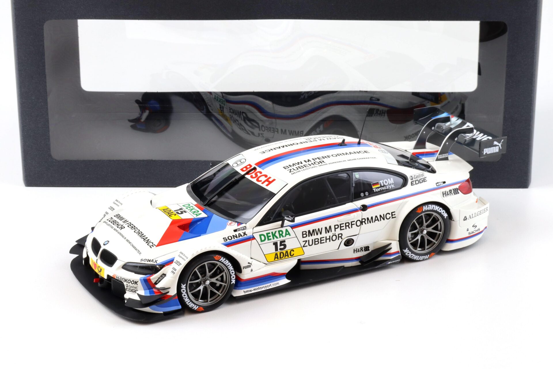 1:18 Minichamps BMW M3 E92 DTM 2013 Tomczyk #15 white DEALER VERSION