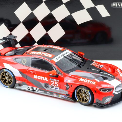1:18 Minichamps BMW M8 GTE RLL Racing Class Winners IMSA Road Atlanta 2020