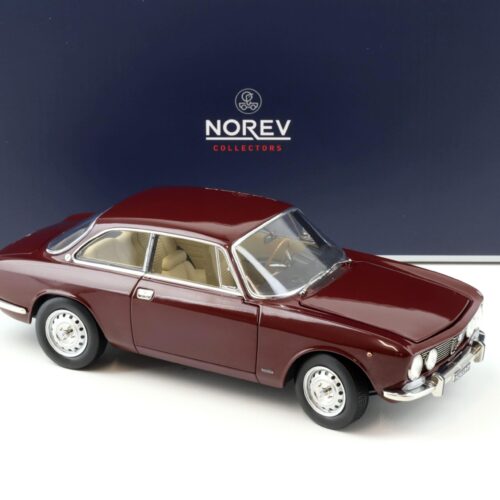 1:18 Norev Alfa Romeo 2000 GTV Coupe 1973 Maroon - Image 2