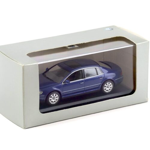1:43 Minichamps VW Phaeton Limousine blue metallic DEALER VERSION