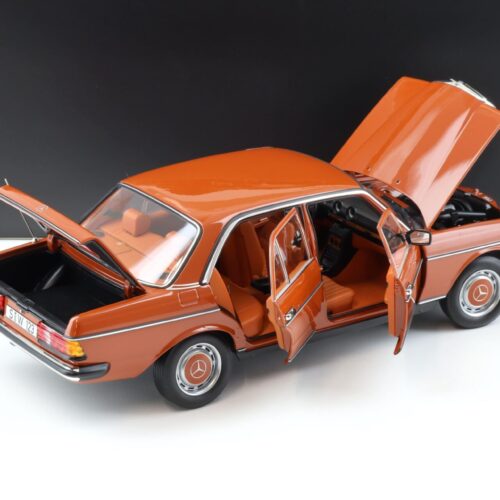 1:18 Norev Mercedes 200 W123 Limousine english red 1982 DEALER VERSION