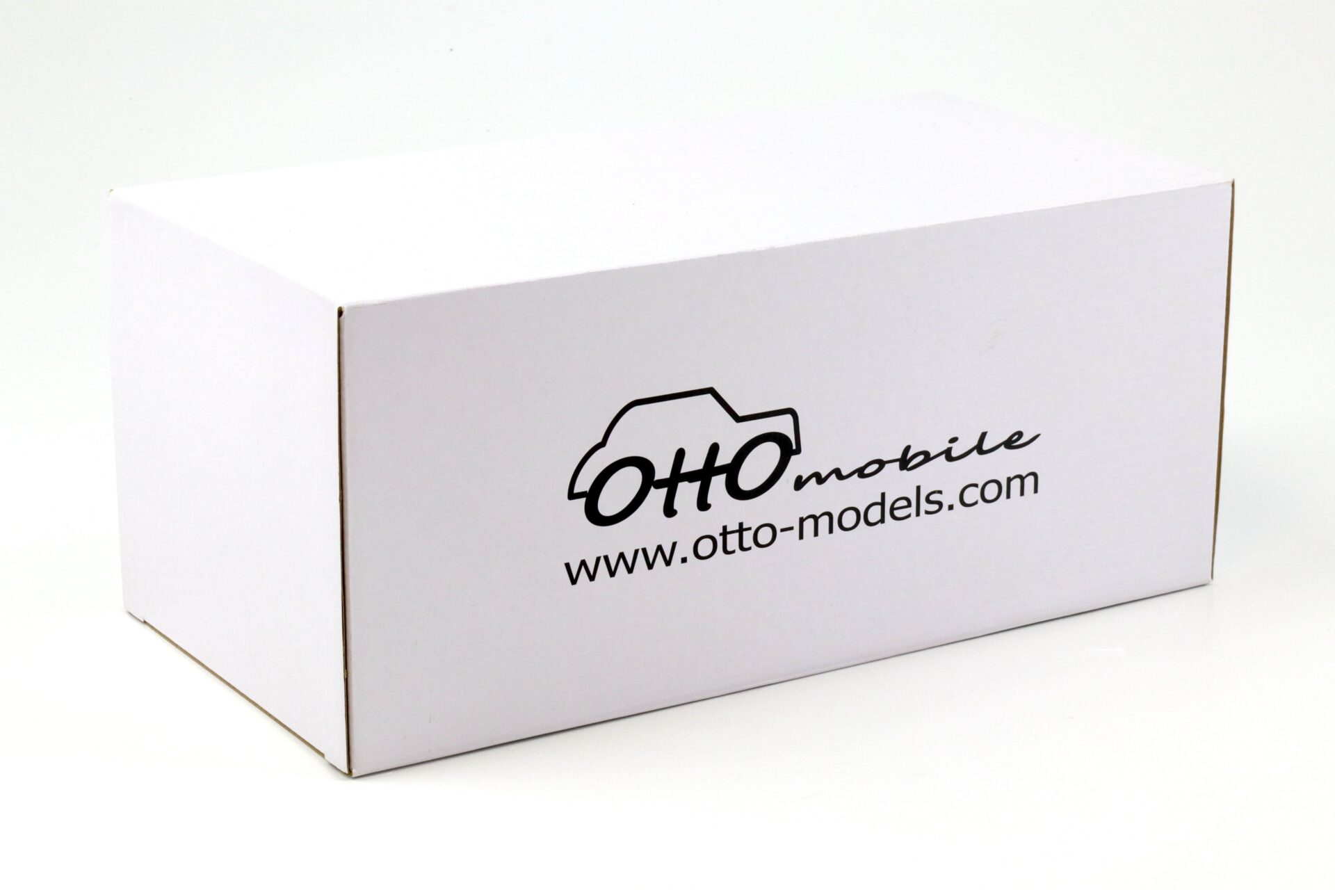 1:18 OTTO mobile OT1083 RAUH WELT Mercedes 190E 2.5-16 Almandine red 2016