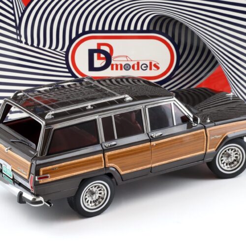 1:18 DD-Models Jeep Grand Wagoneer 1991 Dover grey metallic/ wood DO00102