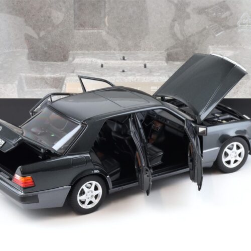 1:18 Norev Mercedes 500 E W124 5.0 V8 Limousine blue-black met. DEALER VERSION